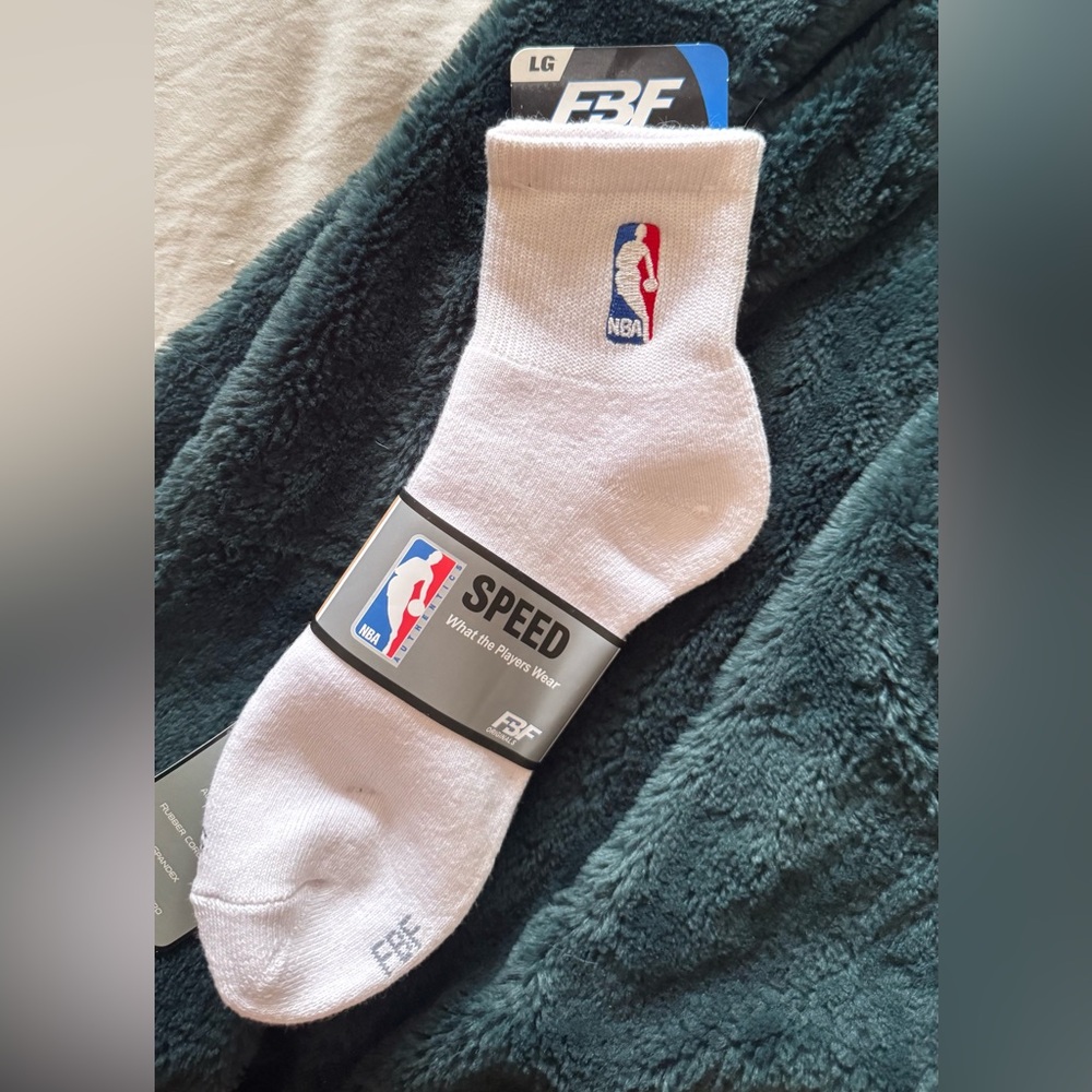 LG NBA MEN White Athletic Crew Socks